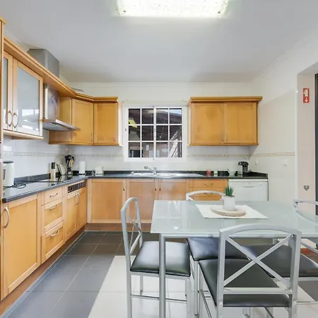 Holiday home Casa Do Lombo