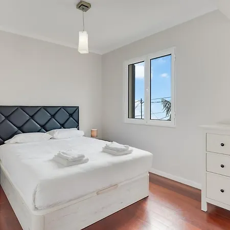 Casa Do Lombo Estrada Apartment